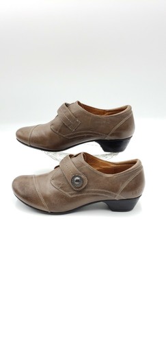TAOS Women Rhumba Taupe Leather Slip On Heel Cap Toe Shoe US Size 9 PreOwned - Picture 3 of 12