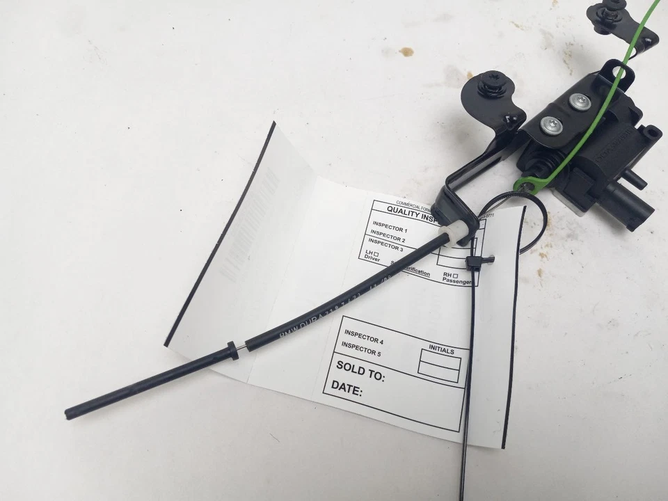 FUEL FLAP MOTOR FOR BMW 535 XI 2010 PN 985878-04 - Image 2 of 4