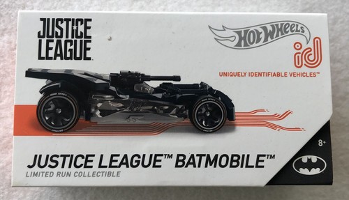 Hot Wheels iD Justice League Batmobile #FXB24 Neu in OVP