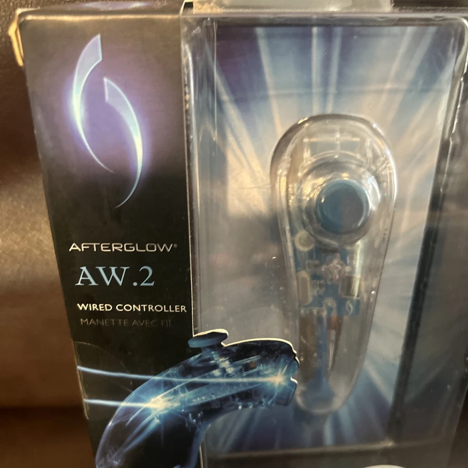 PDP Afterglow Nunchuck Controller for NINTENDO WII WII U BLUE AW.2 PL7603 NEW - Image 2 of 4