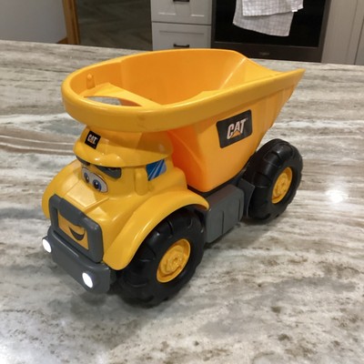 CAT Construction Toys Junior Crew Lil  Movers 10.5'' Dump Truck No Remote W/Light