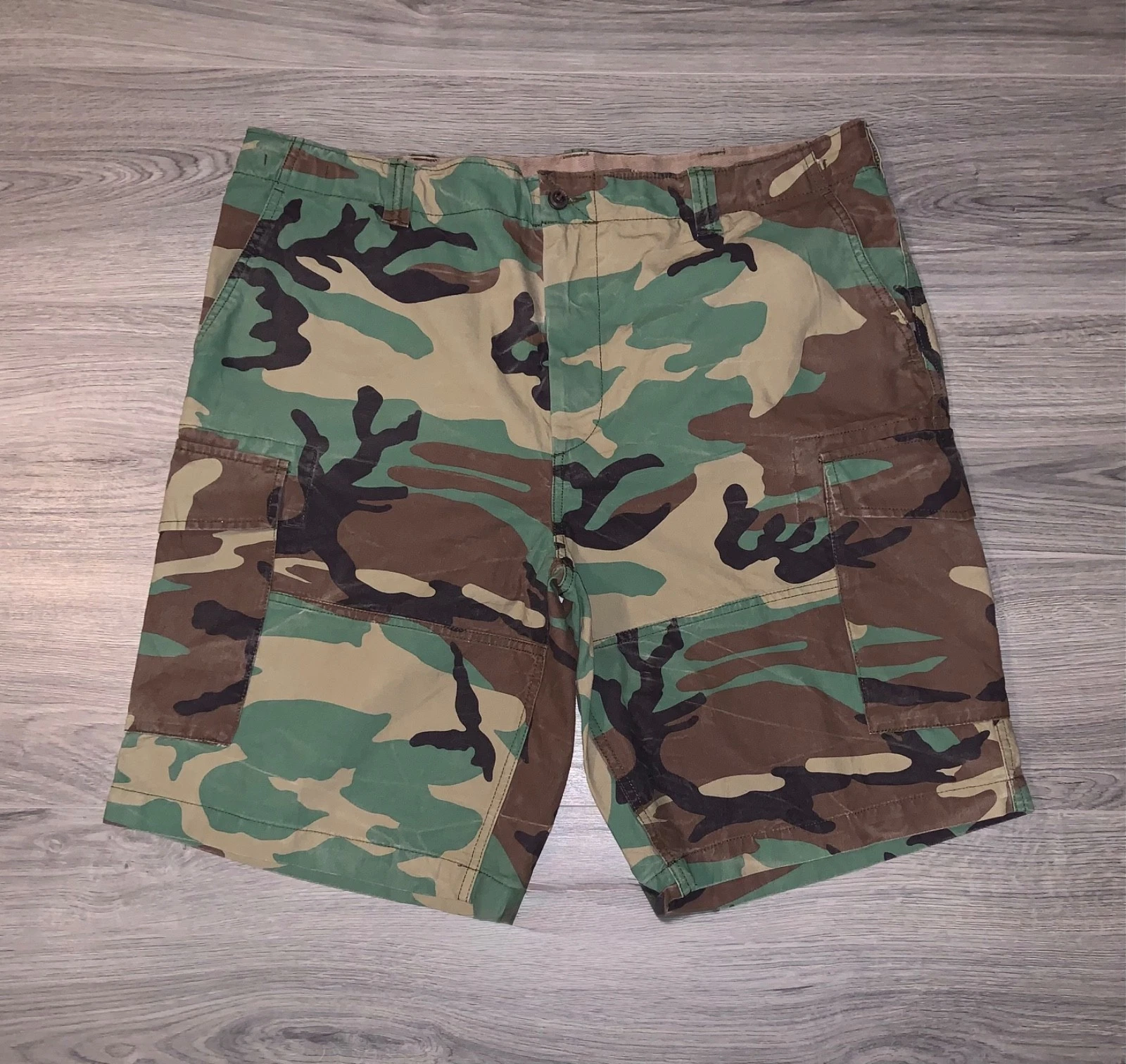 Polo Ralph Lauren Big & Tall Men's Green Multi Camo Relaxed Fit 10" Cargo Shorts
Opens in a new wind