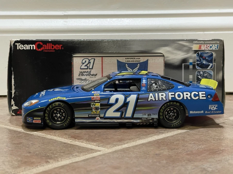 2004 Ricky Rudd Air Force Wood Brothers Team Caliber Preferred NASCAR 1/24 READ - Image 2 of 4