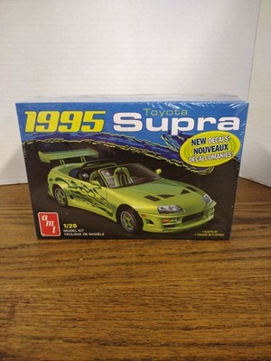 AMT 1995 TOYOTA SUPRA 2T PLASTIC MODEL CAR KIT 1/25 SCALE skill 2 AMT1101 NEW