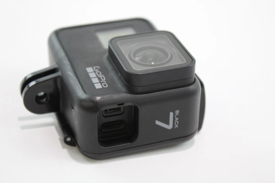 GoPro Hero 7 Black Vintage Digital Action Camera Working w/ Housing - Image 2 of 4
