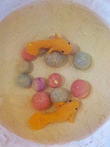 Handmade Resin Art Goldfish Koi Fish Bowl - Picture 6 of 9