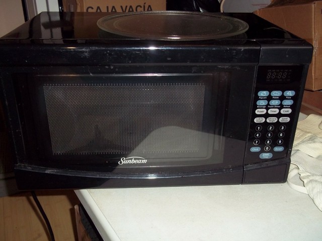 Sunbeam 0 7 Cu Ft Countertop Microwave Black For Sale Online Ebay