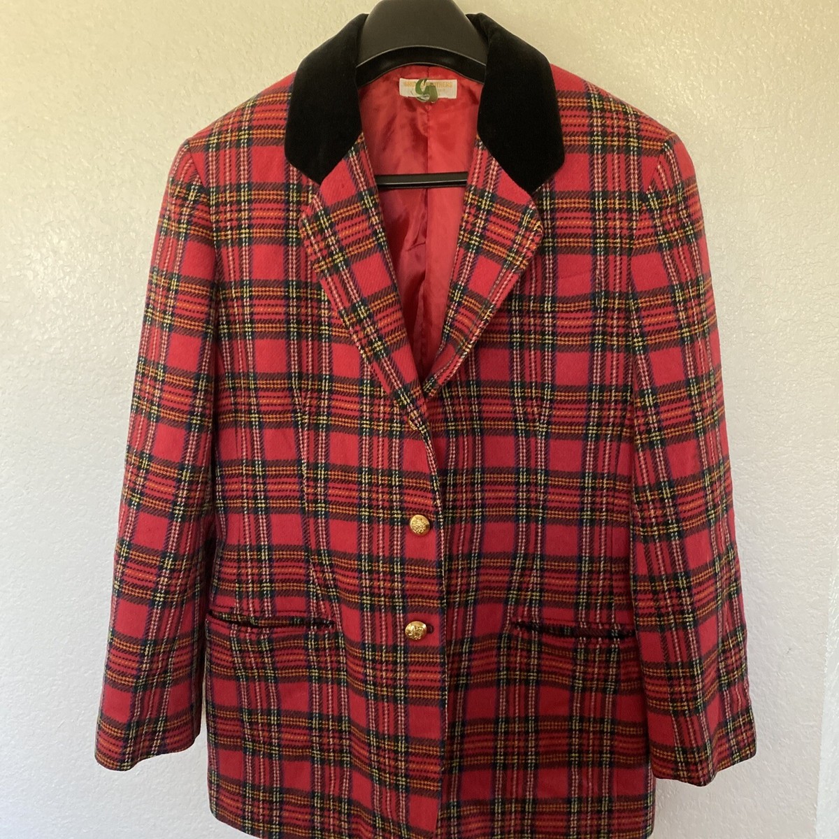 Brooks Brothers Pure Wool Black Velvet Collar Red Plaid Gold