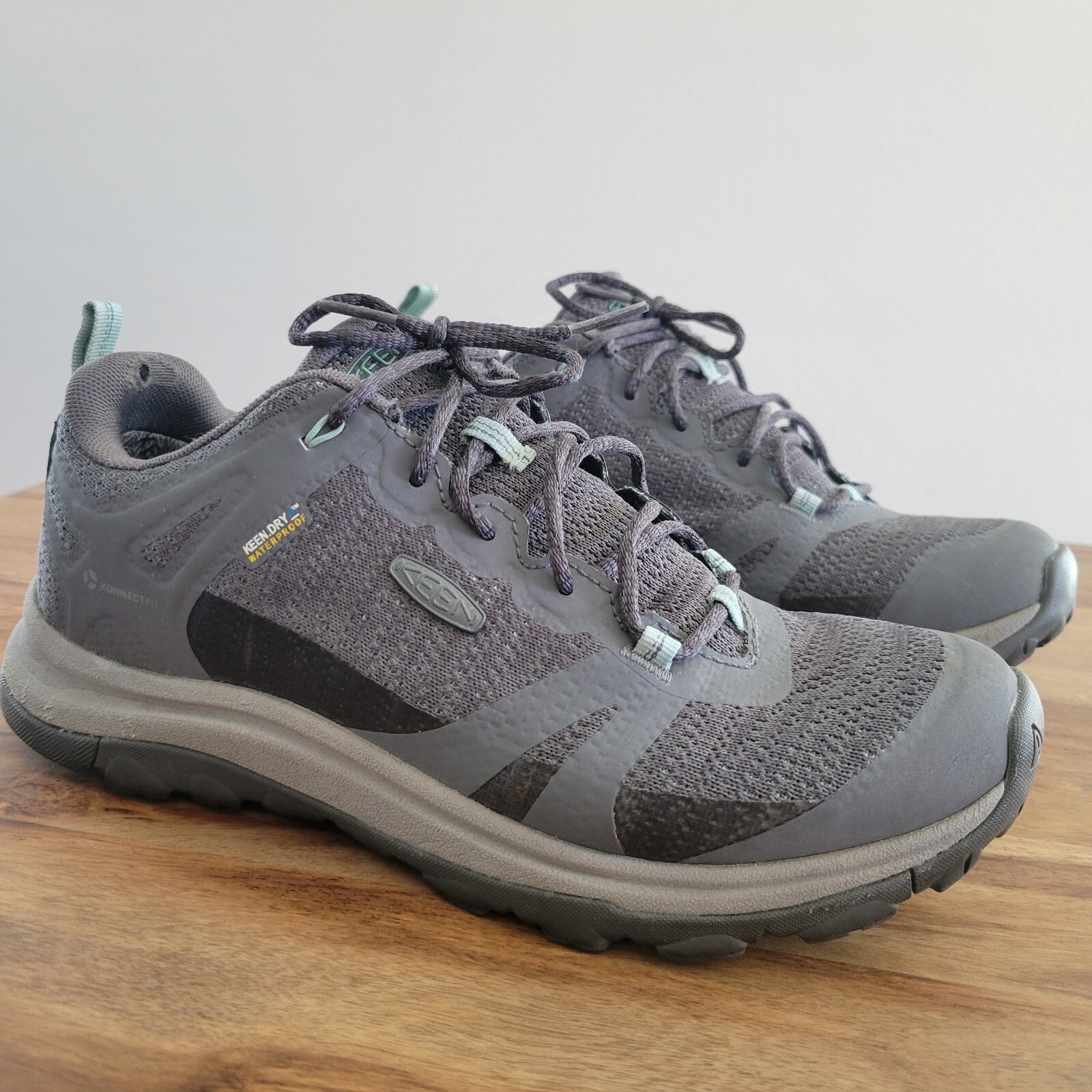 Scarpe da trekking outdoor da donna Keen Terradora II 1022346 grigie taglia 7 5