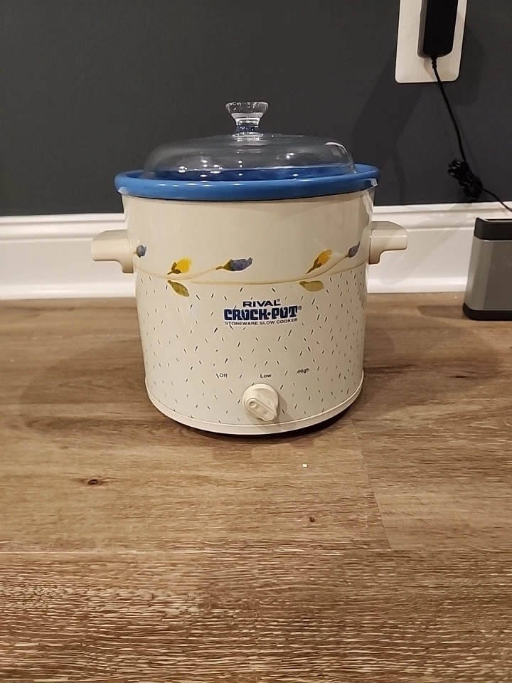 Vintage Rival Crockpot 3100 3.5 qt Blue Slow Cooker Stoneware w/ Glass Lid