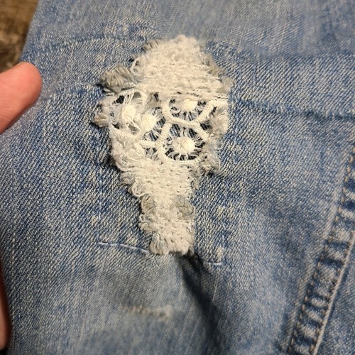 Girls Levi's Denim Distressed Boyfriend Blue Jeans Size 8 Reg - Picture 6 of 16