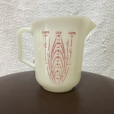 Vintage Tupperware Measuring Cup Raised Red Numbers 2 Cup - Cups And Ozs