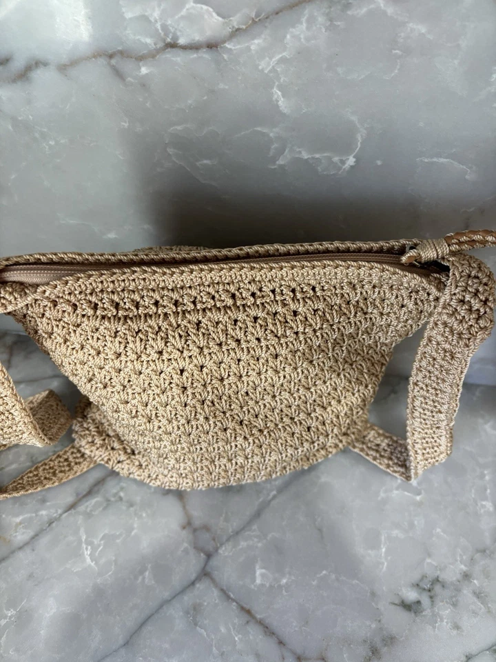 Bolso Bandolera Mujer The Sak Beige Tostado Crochet Pequeño Cremallera Foto 2 de 3