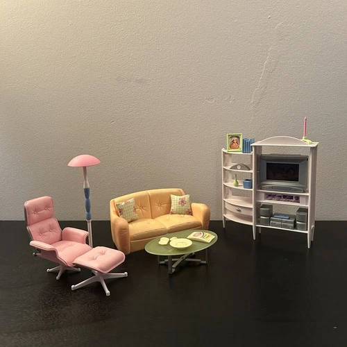 Vintage 1990s Barbie So Real So Now Family House Family Room Playset 67553-93