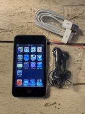 Apple iPod touch 2nd Gen Black 8GB USED BUNDLE MODEL MB528LL