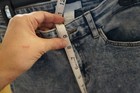 H&M size 4 acid wash skinny jeans for women — photo 6