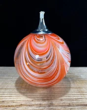 VTG Hand Blown Art Glass Oil Lamp/Paperweight. Made In Poland. 4.5” tall