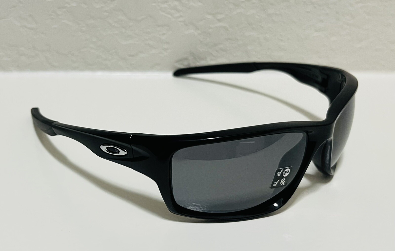 [OO922501] Mens Oakley Canteen Polarized Sunglasses Black/Black