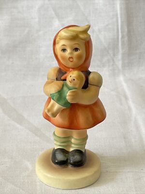 Vintage Goebel Hummel ''''Mädchen mit Puppe'''' Figur Hum 239/B Deutschland | keine Box