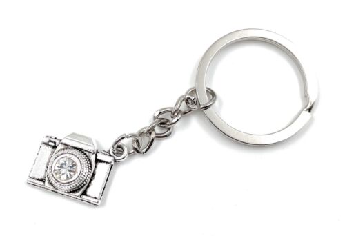 Kamera Cam mit Kristall Linse Schlüsselanhänger Keychain Silber Metall - Bild 1 von 5