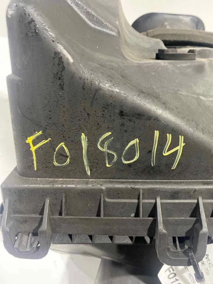 Used Air Cleaner Assembly fits: 2009 Nissan Titan  Grade A - Image 3 of 4