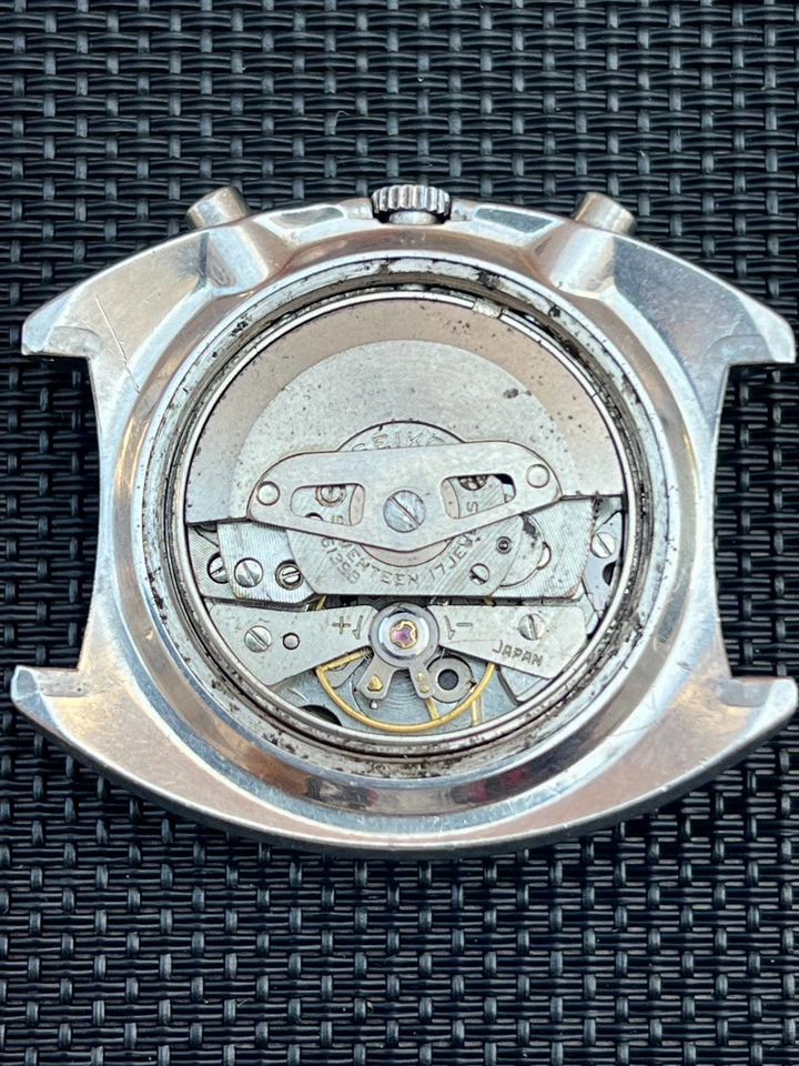 SEIKO 6139-6002 Automatic Chronograph Watch Vintage Men's POGUE Black Dial - Image 4 of 4