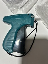 Tagging Gun for Clothing Not a Stitch Gun , Retail Hang Tag Green