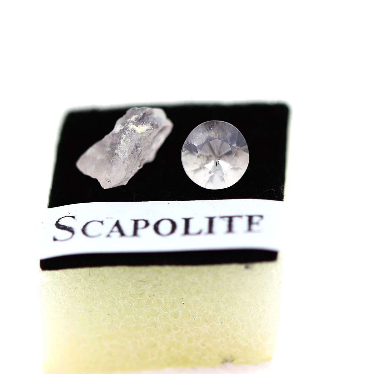 Scapolite naturelle de Birmanie et son cristal brut pour collection de minéraux rares