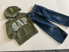 GAP TODDLER HOODED GREEN SWEATSHIRT 4T AND BABY GAP PANTS 5 SLIM OUTFIT