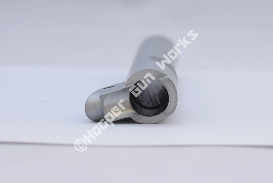 Rock Island Armory 6" Target 1911 .45 ACP barril de toro de rampa larga - níquel mate Foto 2 de 3