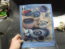 SUSAN MCNEILL CRAFT LEAFLETS BEGINNER RAG BASKETS TURN FABRIC STRIPS INTO BASKET
