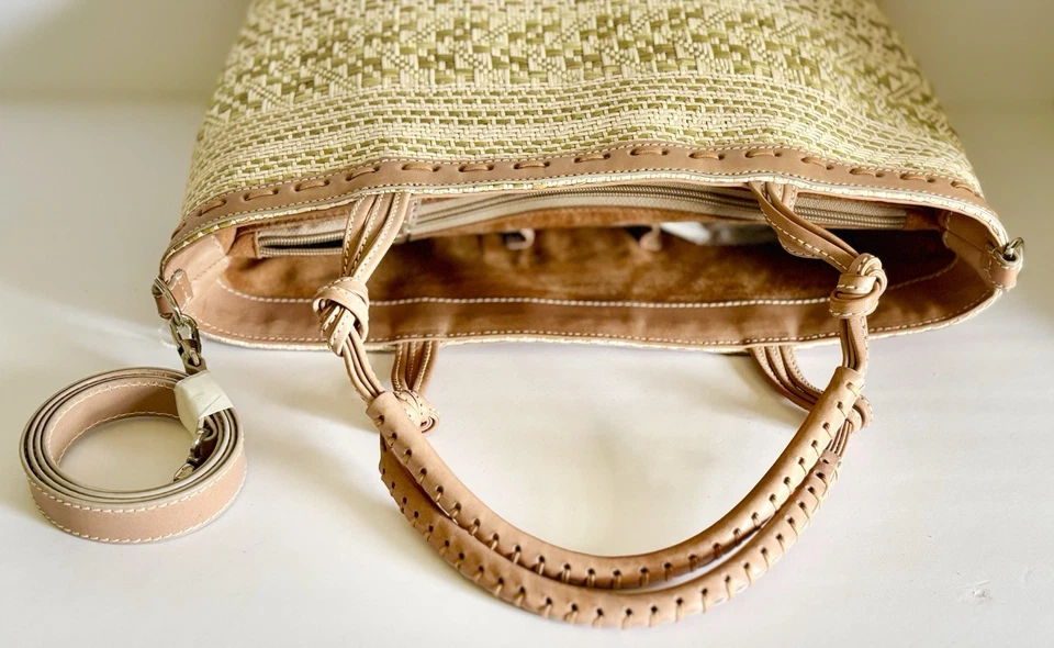 Jane August Green Beige Straw Leather Shoulder Bag Suede Lining Offers welcome - Image 2 of 4