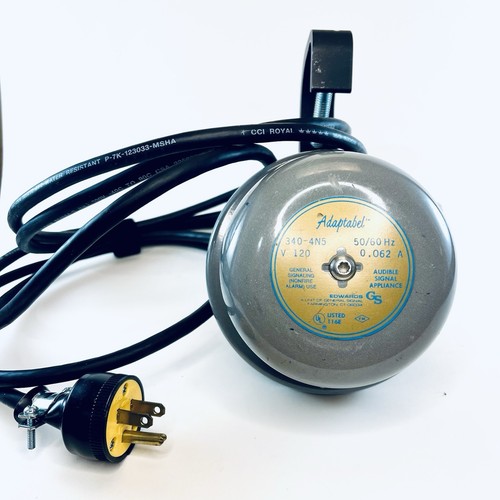 Campana Edwards Señalización Adaptable 340-4N5 120V, con Enchufe de Salida Estándar y Abrazadera