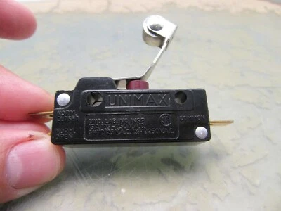 NOS Unimax A480 AA480 15A 125-250 VAC Hinge Roller Limit Switch [5*B-3]