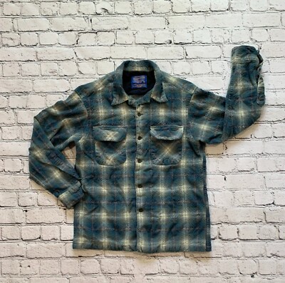 Vintage 90s Pendleton Womens Button Up Shirt Size M Blue Plaid 100% Wool *Read
