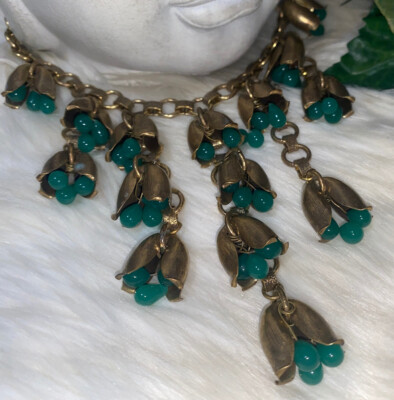 Miriam Haskell Green Gripoix Glass Grecian Goddess Early Waterfall Bib Necklace!