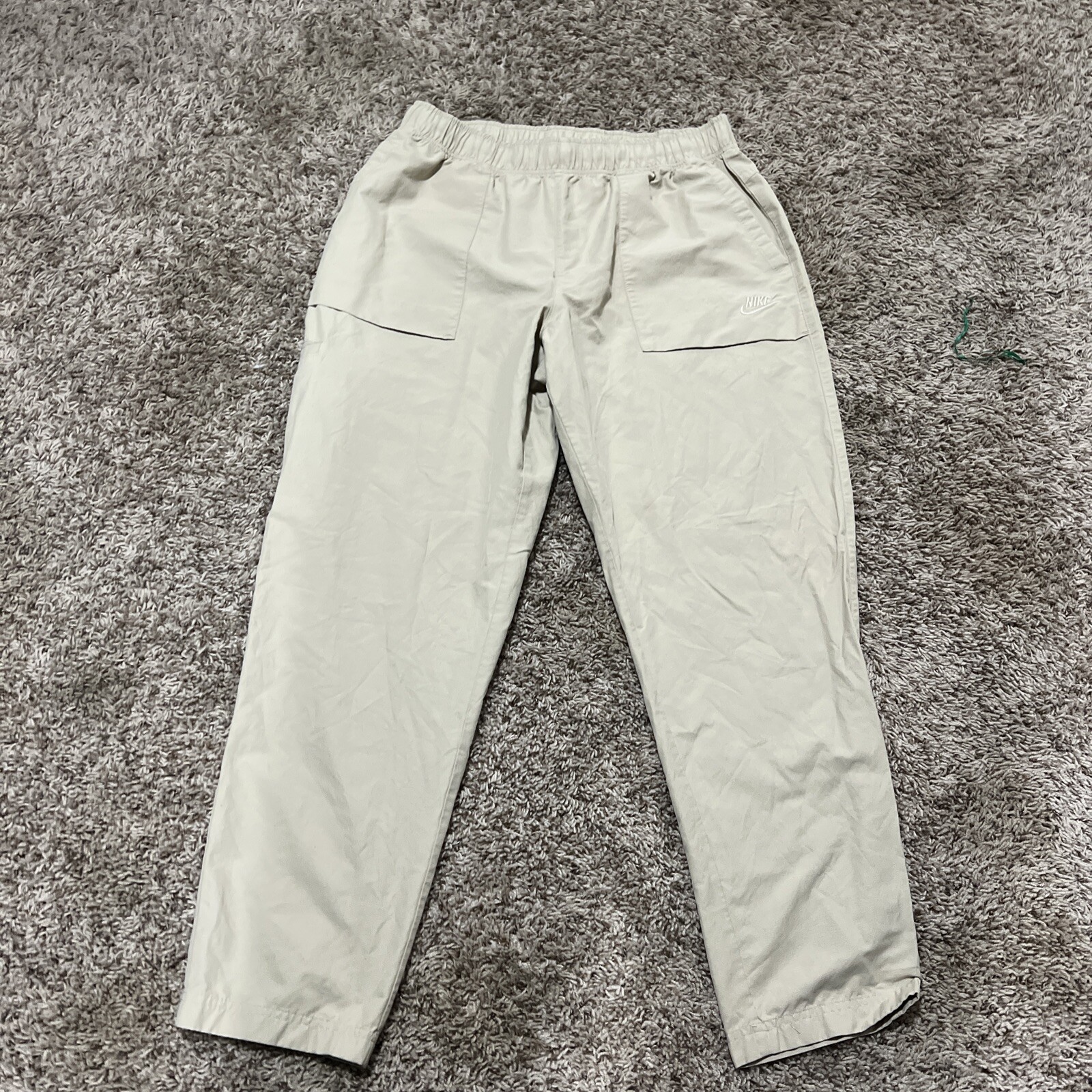 NIKE SPORTSWEAR MEN'S UNLINED UTILITY CARGO PANTS Tan… Gem