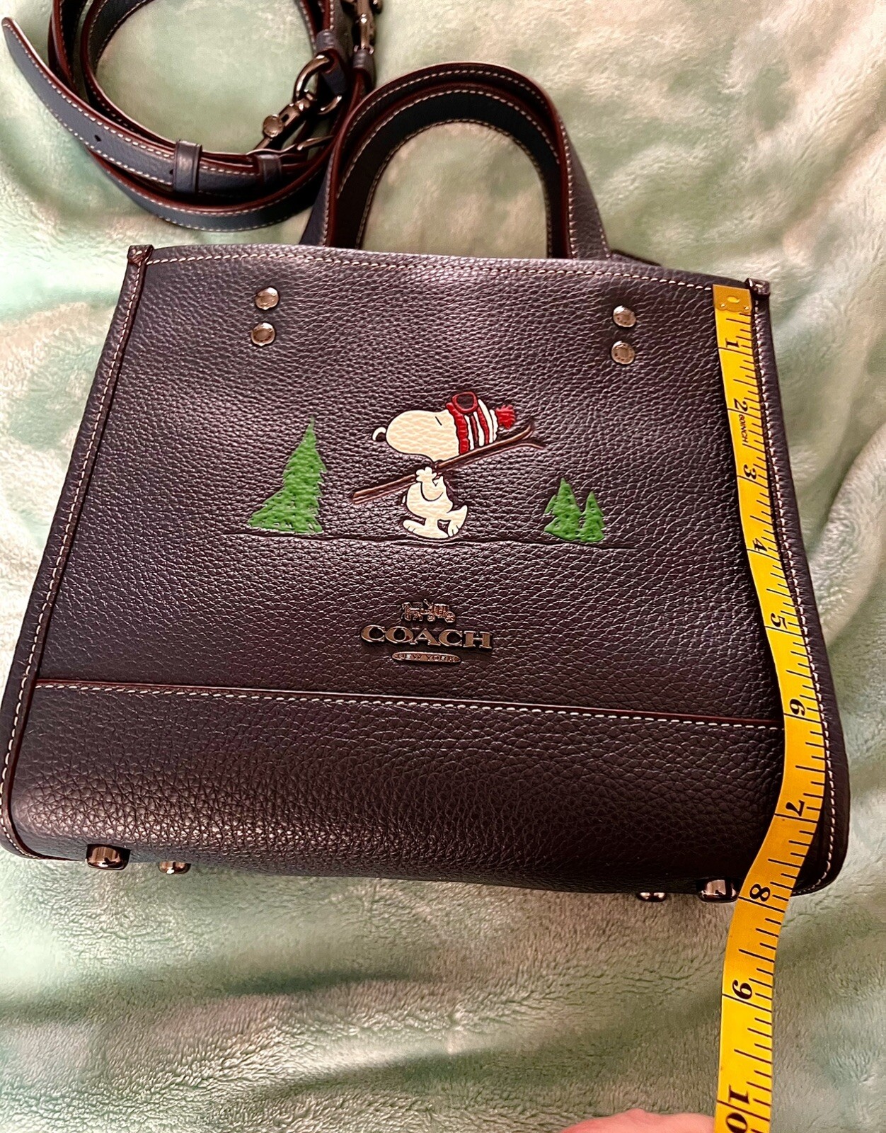 Coach X Peanuts Dempsey Tote 22 With Snoopy Ski Motif… Gem