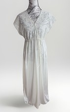 Vintage 70s 80s Vanity Fair Umpire Waist Satin Night Gown Women  s Size Petite M
