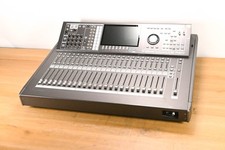 Roland M-480 48-Channel Live Digital Mixing C...