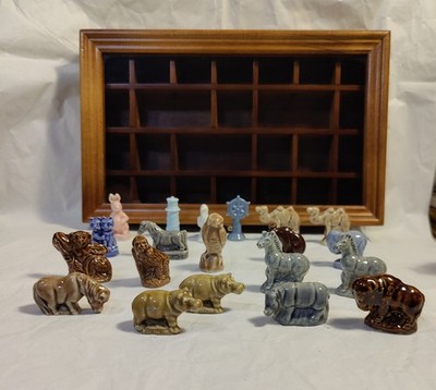 Wade Whimsies Red Rose Tea Collectible With Display Case Bison Hippo Monkey Etc.