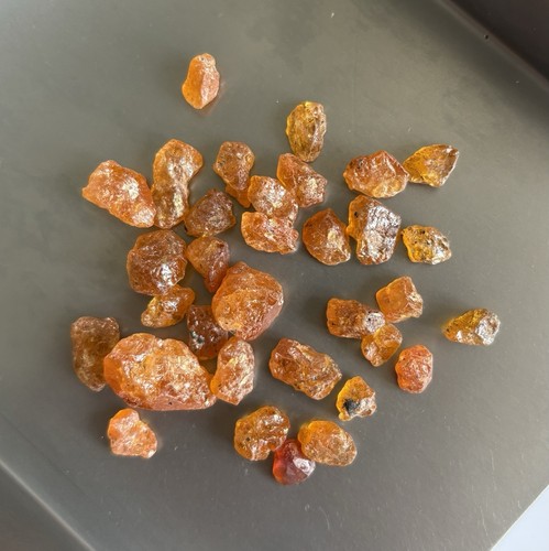 Nice Lot 182 Cts Natural Orange Colour Spessartine Rough From Tanzania - Picture 4 of 6