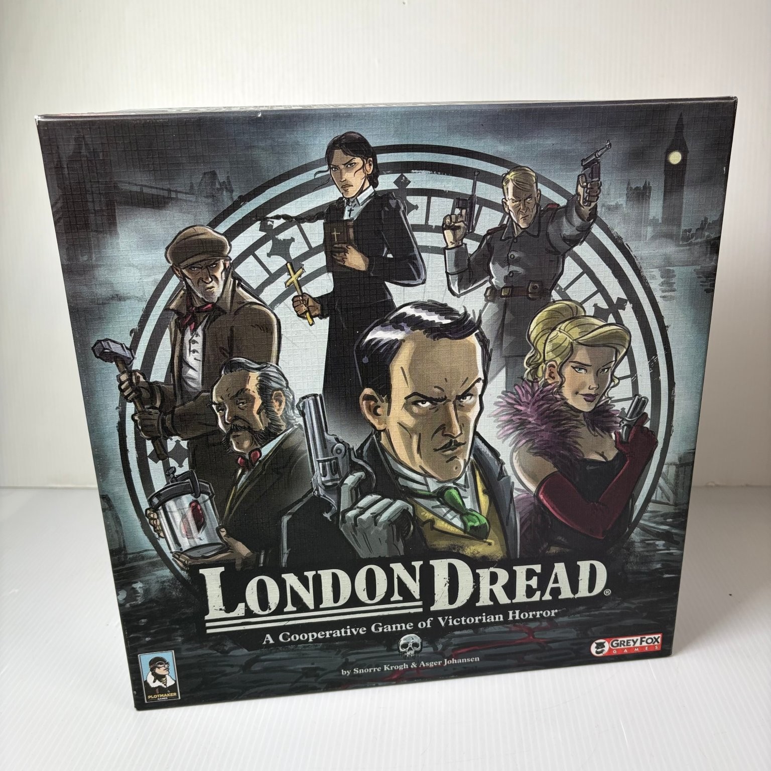 London Dread Grey Fox Board Game 1-5 Players Ages 14+ Victorian Horror