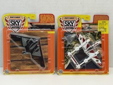 2 Matchbox Skybusters Northrup Grumman B-2 Stealth Bomber, P-38 Lightning Plane