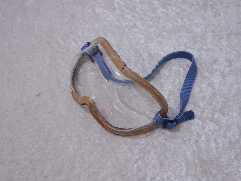 dR5NQ2- 2 x DDR Design Schutzbrille - Vintage - NOS - Bild 3 von 4