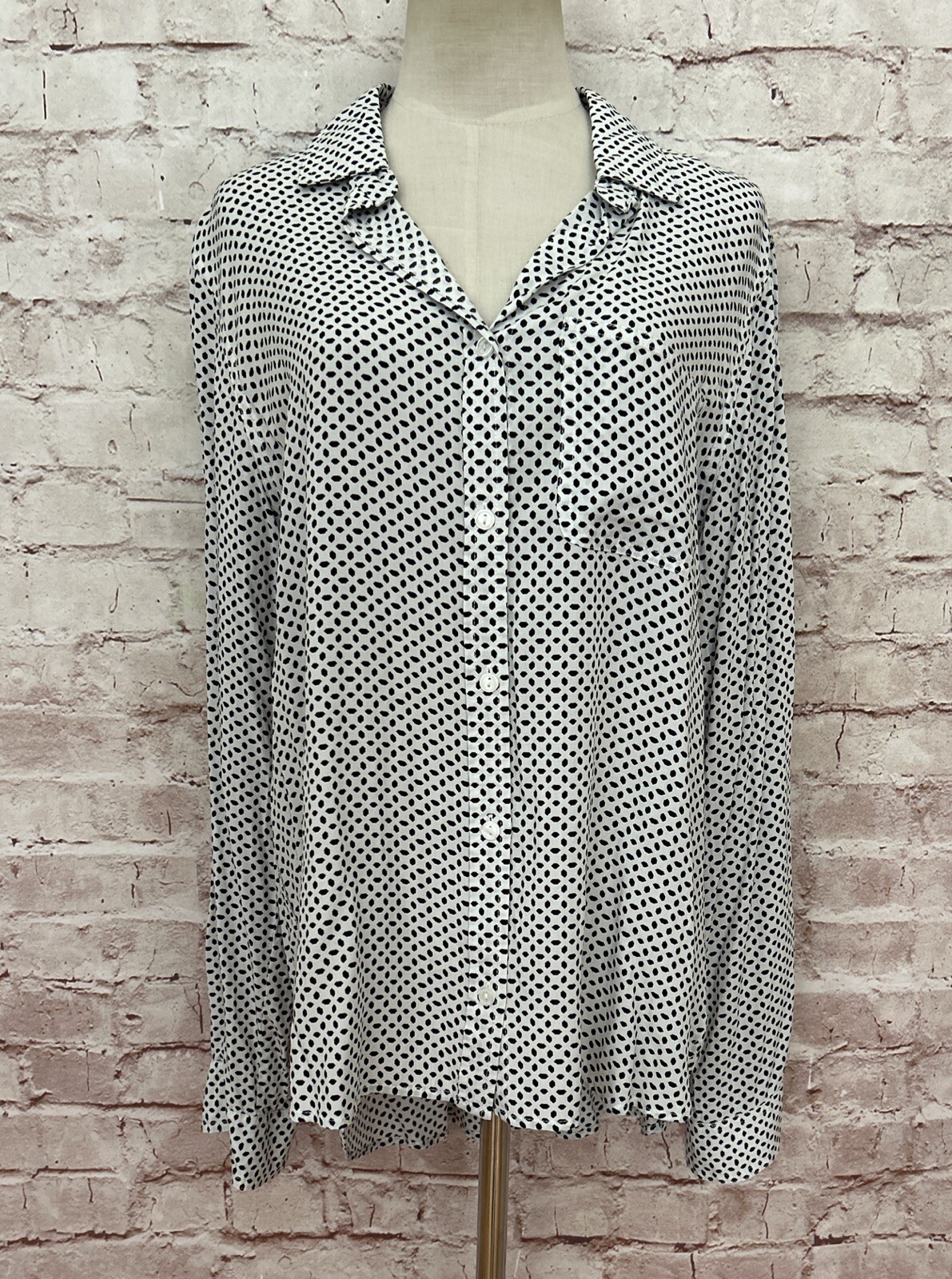 Velvet Heart Womens L Long Sleeve Button Up Blouse Shirt White Black Polka Dot