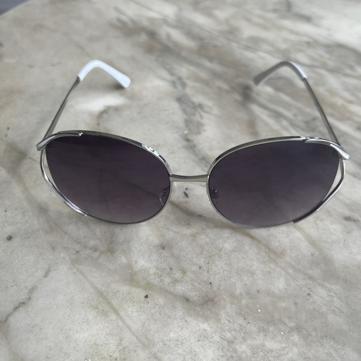 TAHARI Oversize Fashion Retro Sunglasses Tahari Oversized Square Sunglasses TH904 OX Shiny Black  main image 3