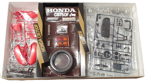 Tamiya 1/6 Scale Model Kit 16020 - Honda CB750F Motorbike - Picture 2 of 5