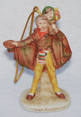 VINTAGE 1979 GORHAM TINY TIM & BOB CRACHIT CHRISTMAS FIGURINE