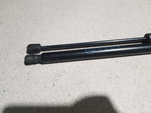 2019 Ford Focus mk4 Tailgate Struts - Picture 2 of 6
